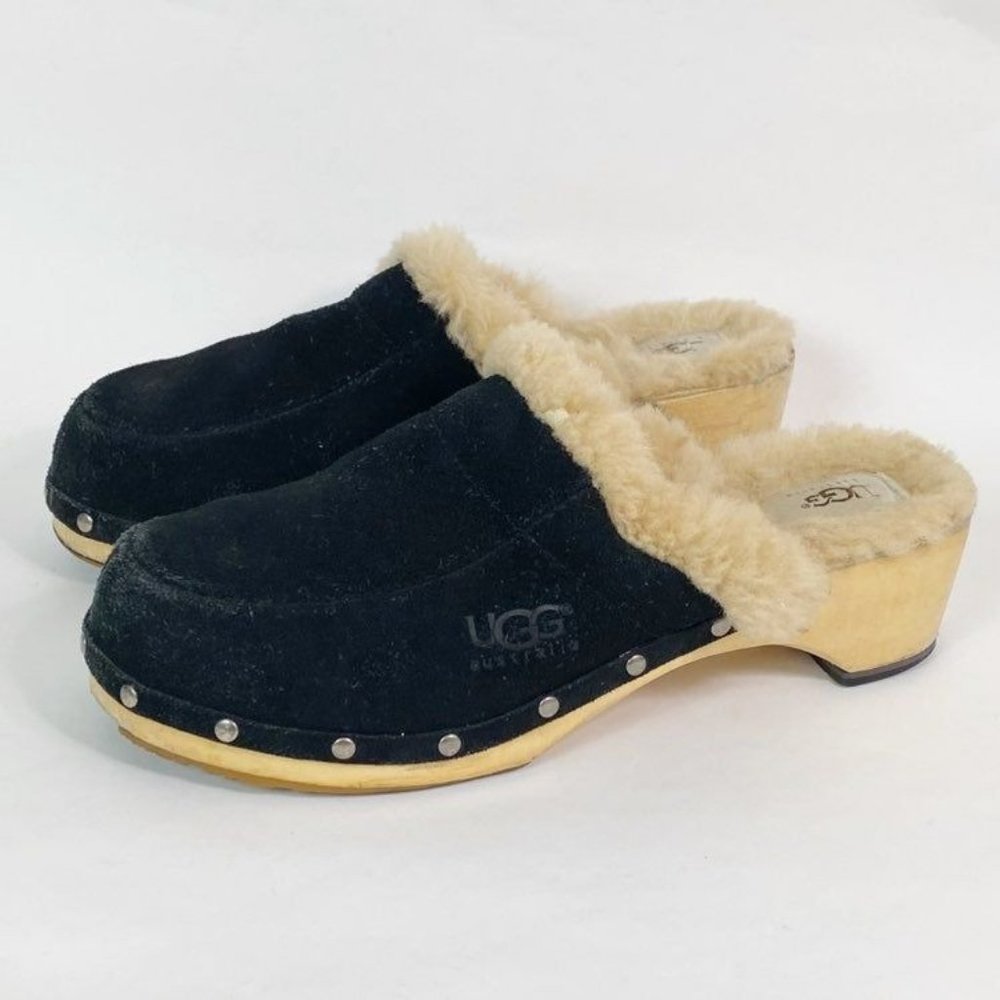 UGG Kalie Clogs Black Suede